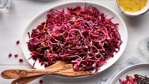 ترشی کلم قرمز و انار، چاشنی مخصوص ناصرالدین شاه
