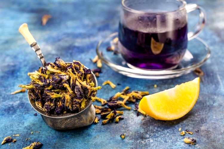 دمنوشی که فشار خون را کاهش می‌دهد و ضد نفخ است + روش تهیه
