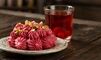طرز تهیه حلوا آلبالو؛ دسر خوشرنگی که مهمان‌ها را غافلگیر می‌کند