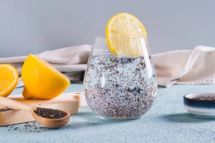 نوشیدنی ساده‌ای که قند خون را کنترل و یبوست را برطرف می‌کند + طرز تهیه 