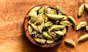 گیاه معطر پرخاصیتی که به درمان بسیاری از بیماری‌ها کمک می‌کند