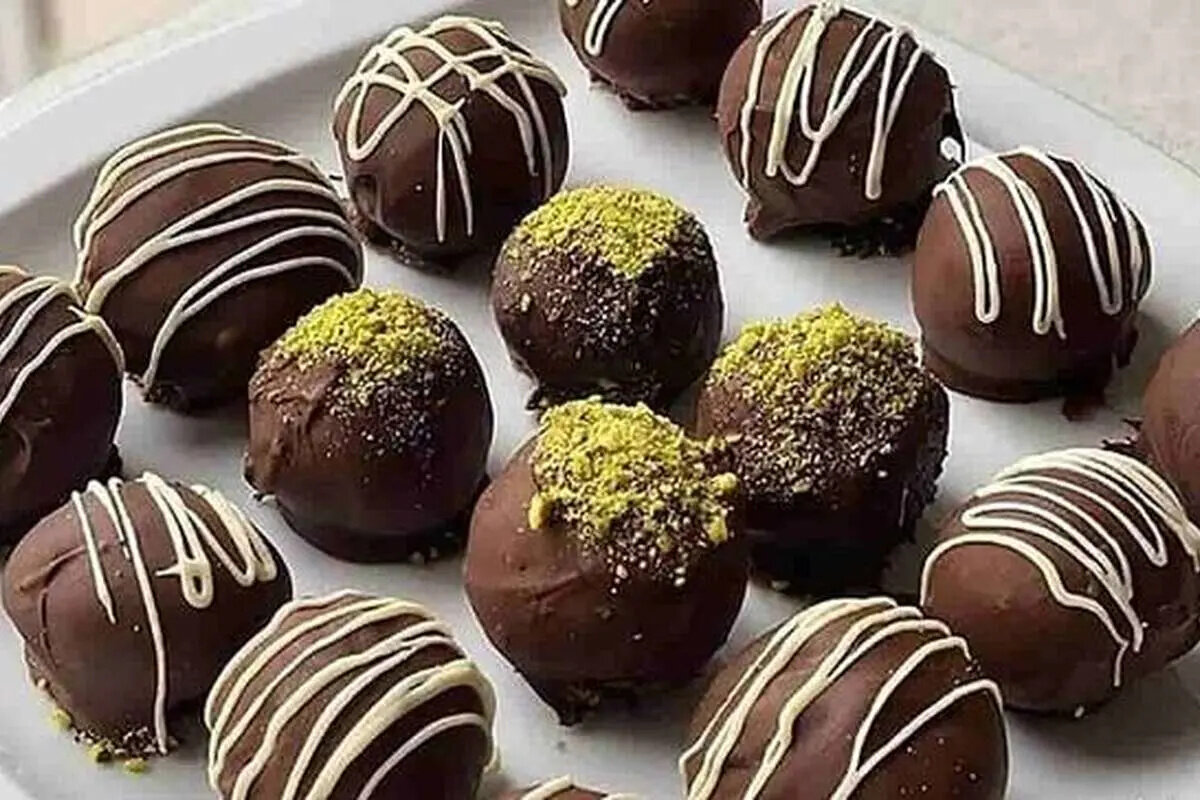 با بیسکوییت ساقه طلایی این شیرینی خوشمزه را درست کنید!