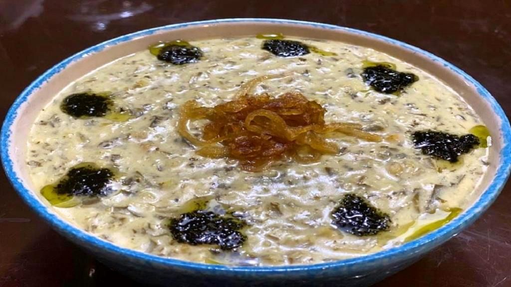 طرز تهیه آش ماست به روش شیرازی‌ها و اصفهانی‌ها