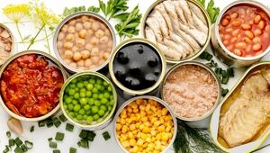 کاهش فشار خون با مصرف این ۶ غذای کنسروی!