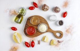 ۵ چاشنی خوشمزه که قند خون را بالا نمی‌برند؛ جایگزین سس‌های شیرین کنید