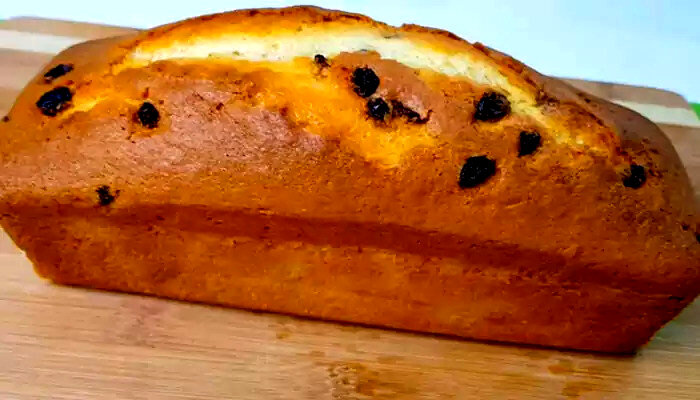 کیک کشمشی بدون فر؛ طرز تهیه کیک کشمشی بدون فر در ماهیتابه