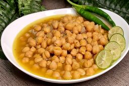 نخود آب خیابانی؛ گرمای ساده و نوستالژیک روزهای سرد