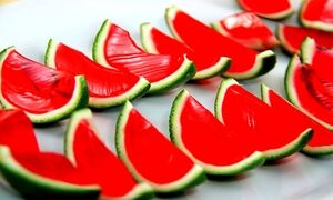 طرز تهیه انواع ژله هندوانه‌ای برای شب یلدا