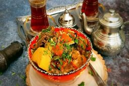 طعم صبر در دیگ‌های سنتی؛ خاشلاما چگونه پخته می‌شود؟