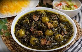 با شنیدن نام این خورشت دهانتان آب می افتد چه برسد به خوردنش !