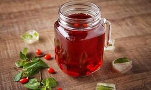 فواید شگفت‌انگیز آب زرشک برای کبد و قلب