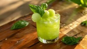طالبی را این بار به شیوه ای متفاوت نوش جان کنید