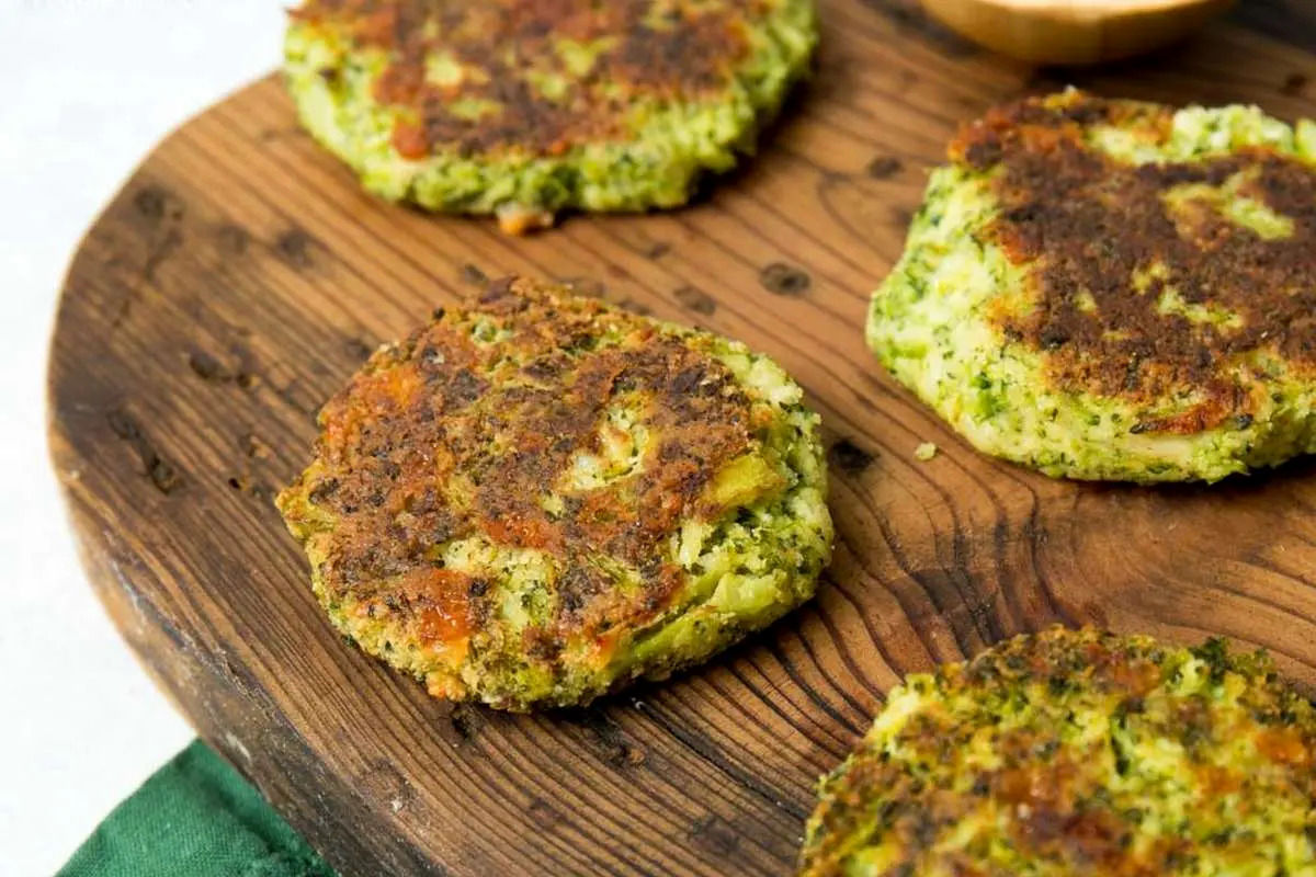 طرز تهیه کوکو کلم؛ کوکو سالم و مقوی با طعم بینظیر
