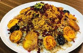 رشته پلو نوستالژیک با کشمش سرخ‌شده بدون گوشت به روش مادربزرگ ها