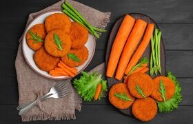 کوکوی هویج چهارنفره ؛ چگونه از وا رفتن کوکو جلوگیری کنیم؟ + طرز تهیه یک کوکوی پف‌دار