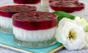 طرز تهیه محلبی آلبالو؛ دسر خنک و خوشمزه مخصوص فصل تابستان