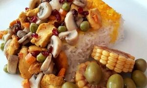 طرز تهیه قارچ‌پلو با نخودفرنگی؛ یک غذای گیاهی مجلسی
