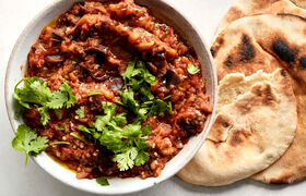 طرز تهیه زعلوک؛ خوراک بادمجان مراکشی