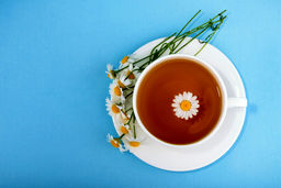 خواص و روش تهیه دمنوش بابونه و عسل